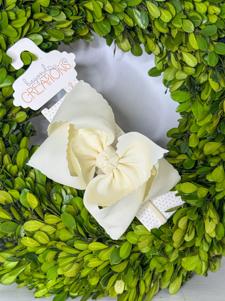 1/4" Nylon Headband W/Scalloped Bow 5.5"